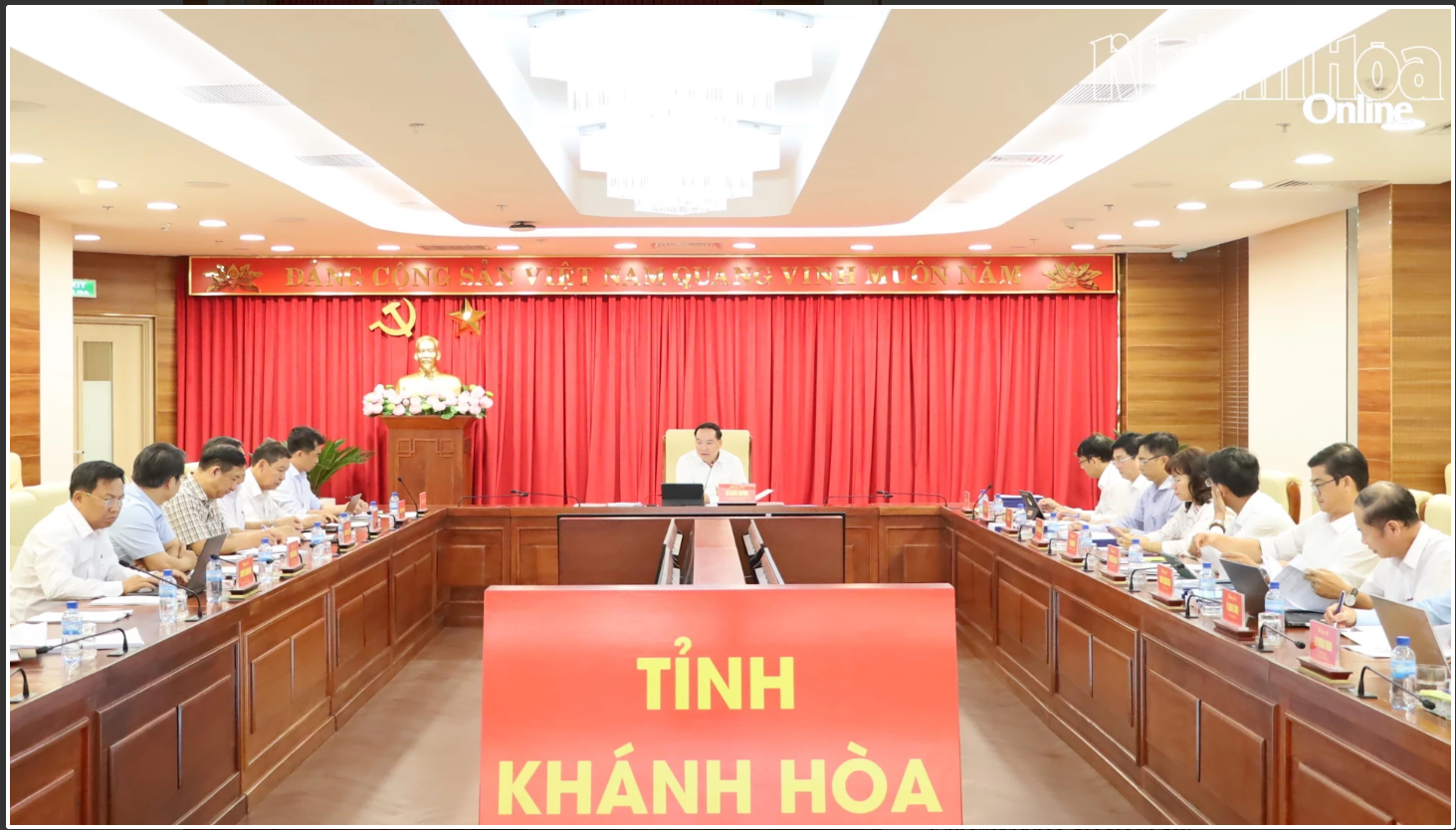 Đổi mới phương thức lãnh đạo của Đảng, tạo chuyển biến toàn diện  trong hệ thống chính trị tỉnh Khánh Hòa